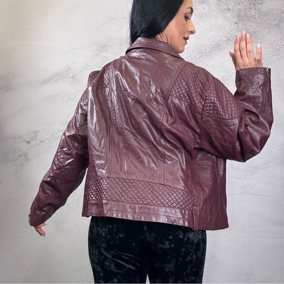 Tommy Hilfiger Purple Faux Leather Jacket with Classic Collar - Picture 2 of 5